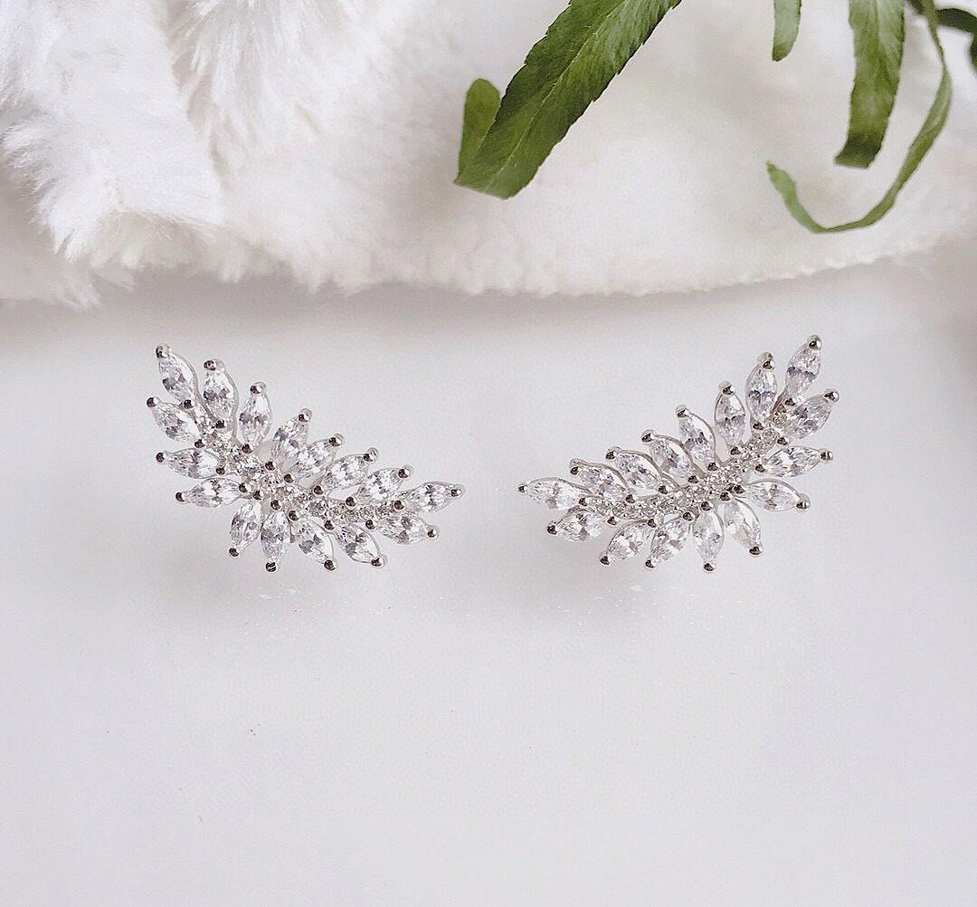 Brinco Folhagem Cravejado