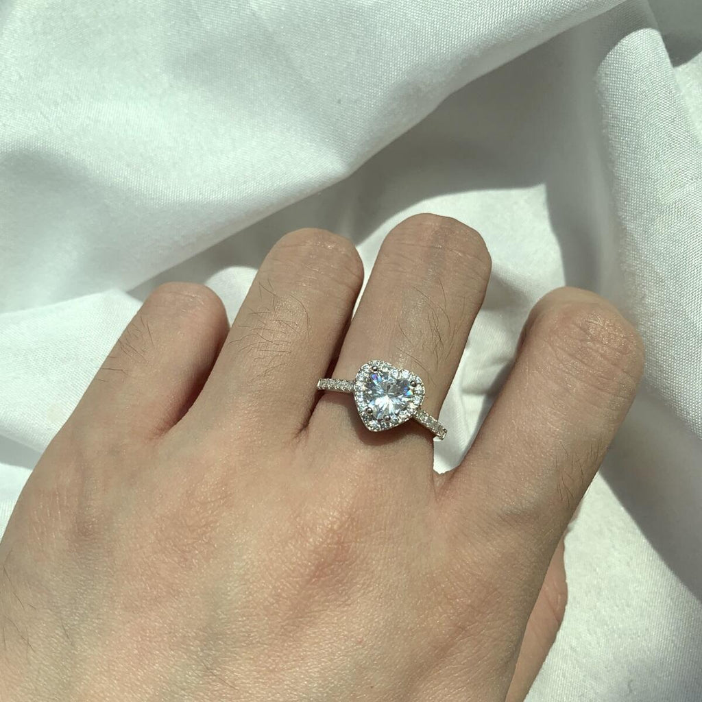 Anel Coração Brilhante Halo