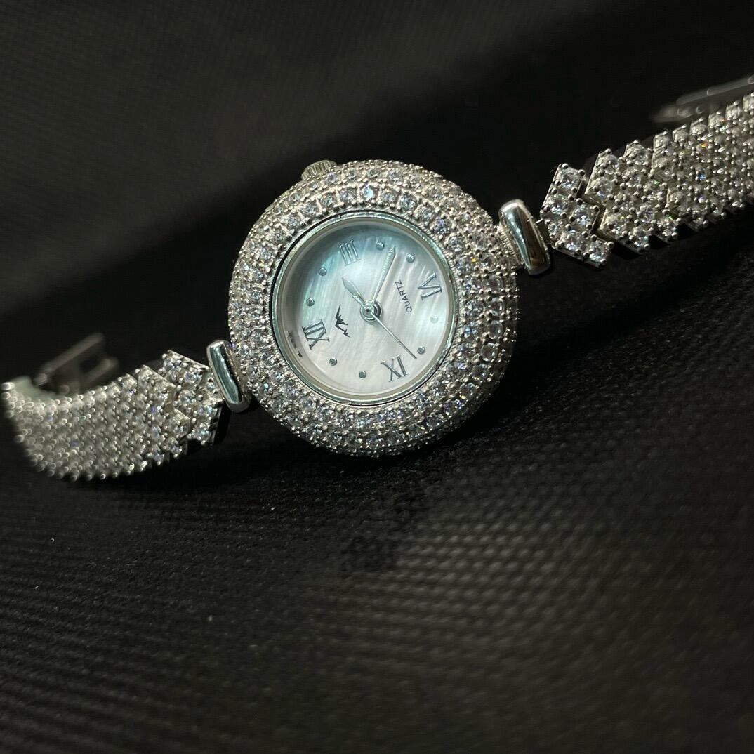 Relógio Milano Cravejado