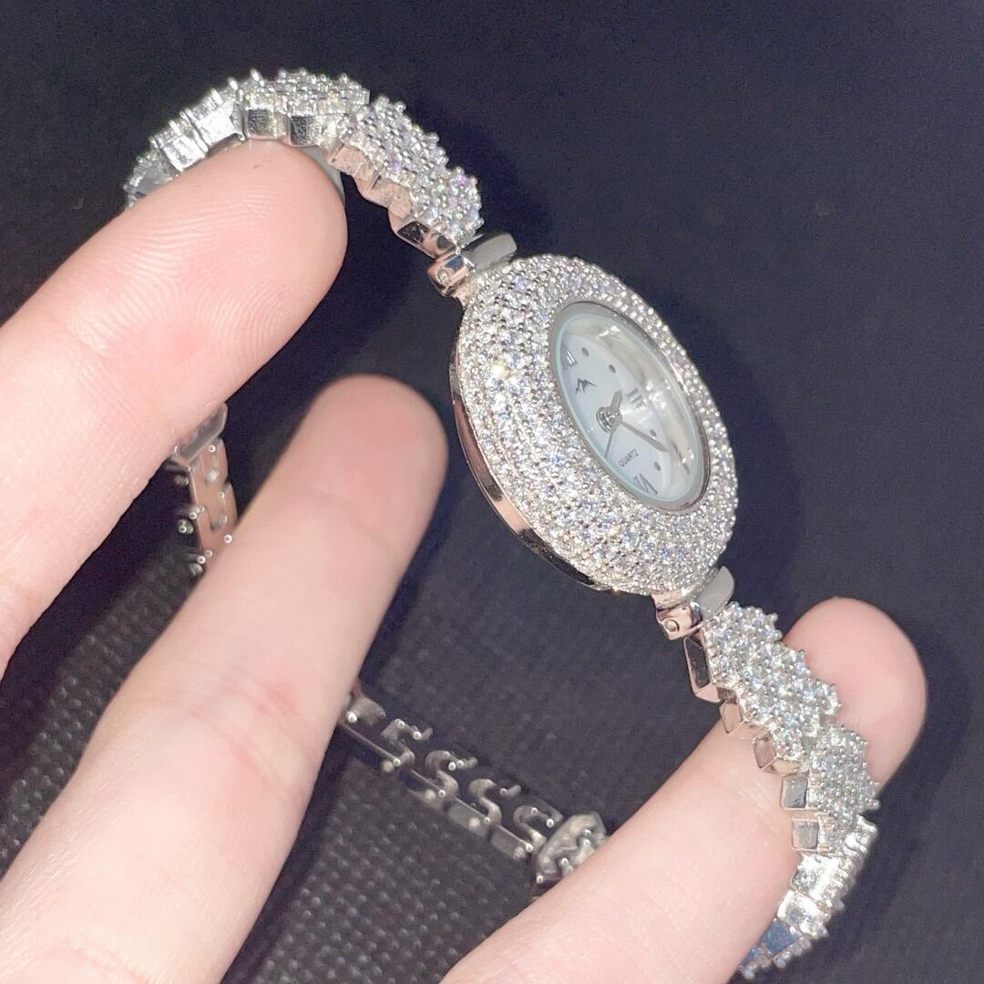 Relógio Milano Cravejado