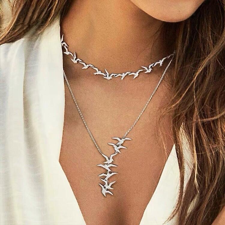 Choker Andorinhas Cravejadas