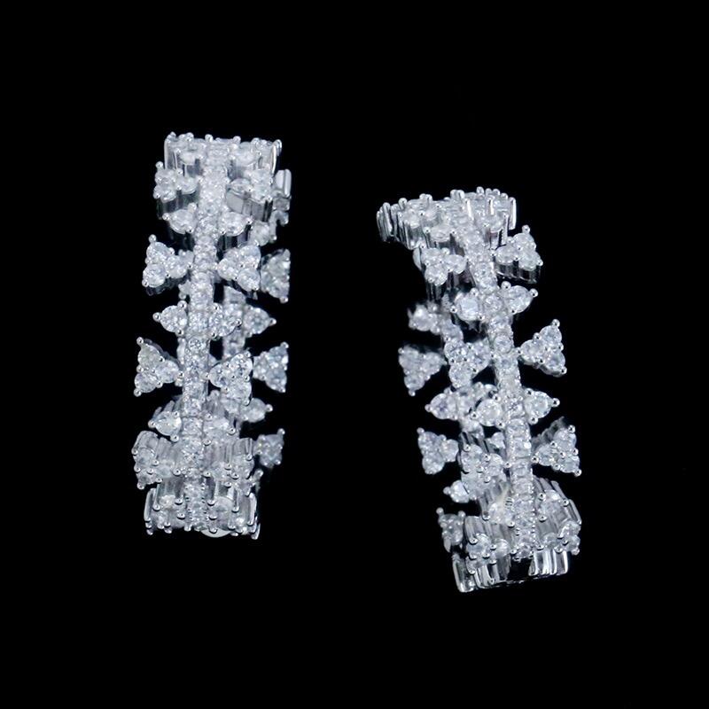 Brinco Argola Triângulos Cravejados