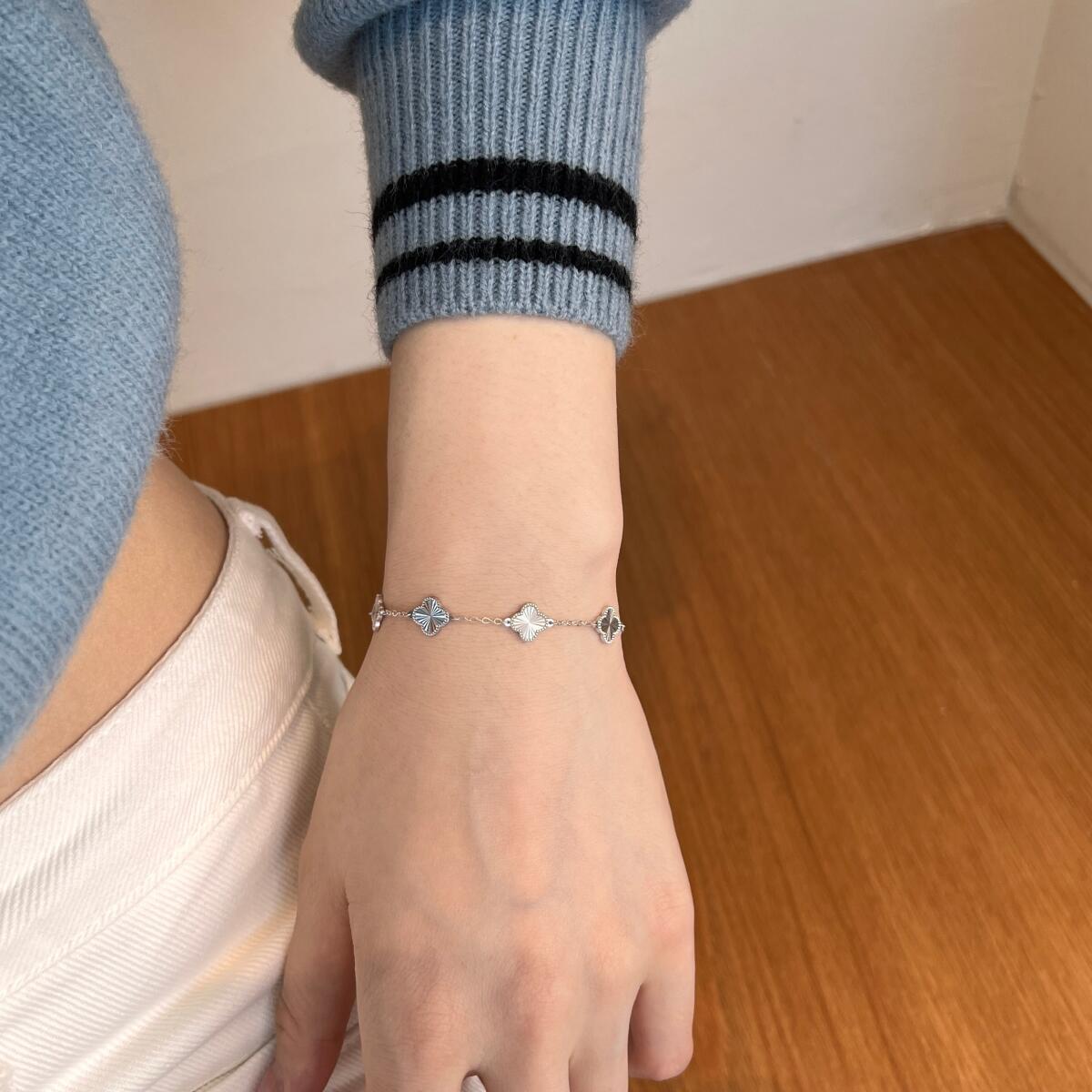 Pulseira Trevo Texturizado