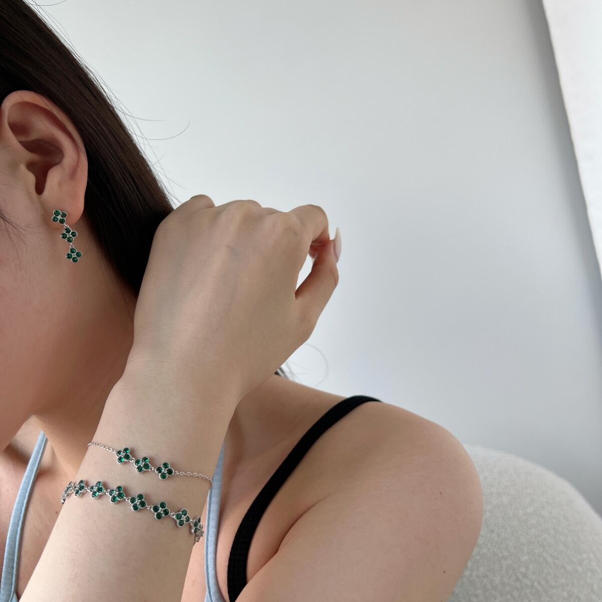 Pulseira Trevo Cravejado com Zircônias