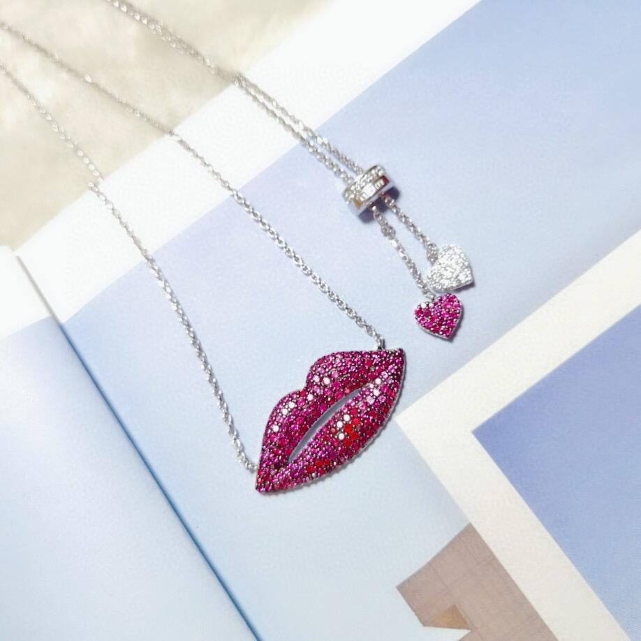 Colar Boca com Corações e Zircônias Rosas