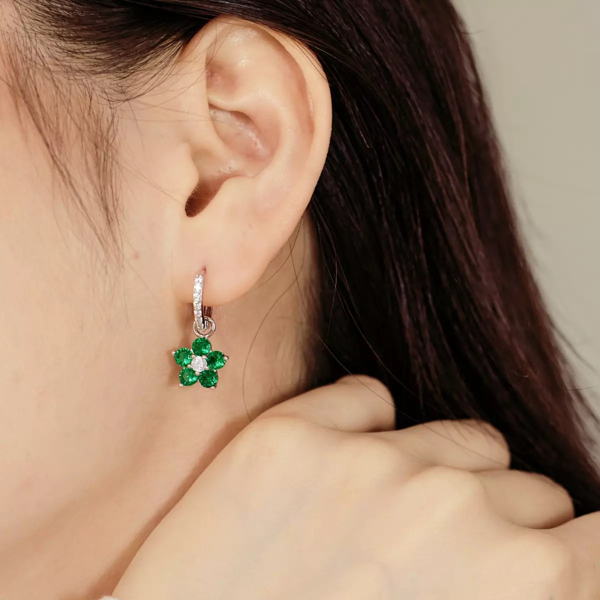 Brinco Argolinha Flor Cravejada 3 Cores