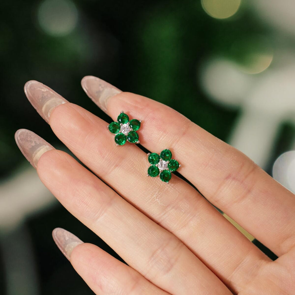 Brinco Flor Cravejada