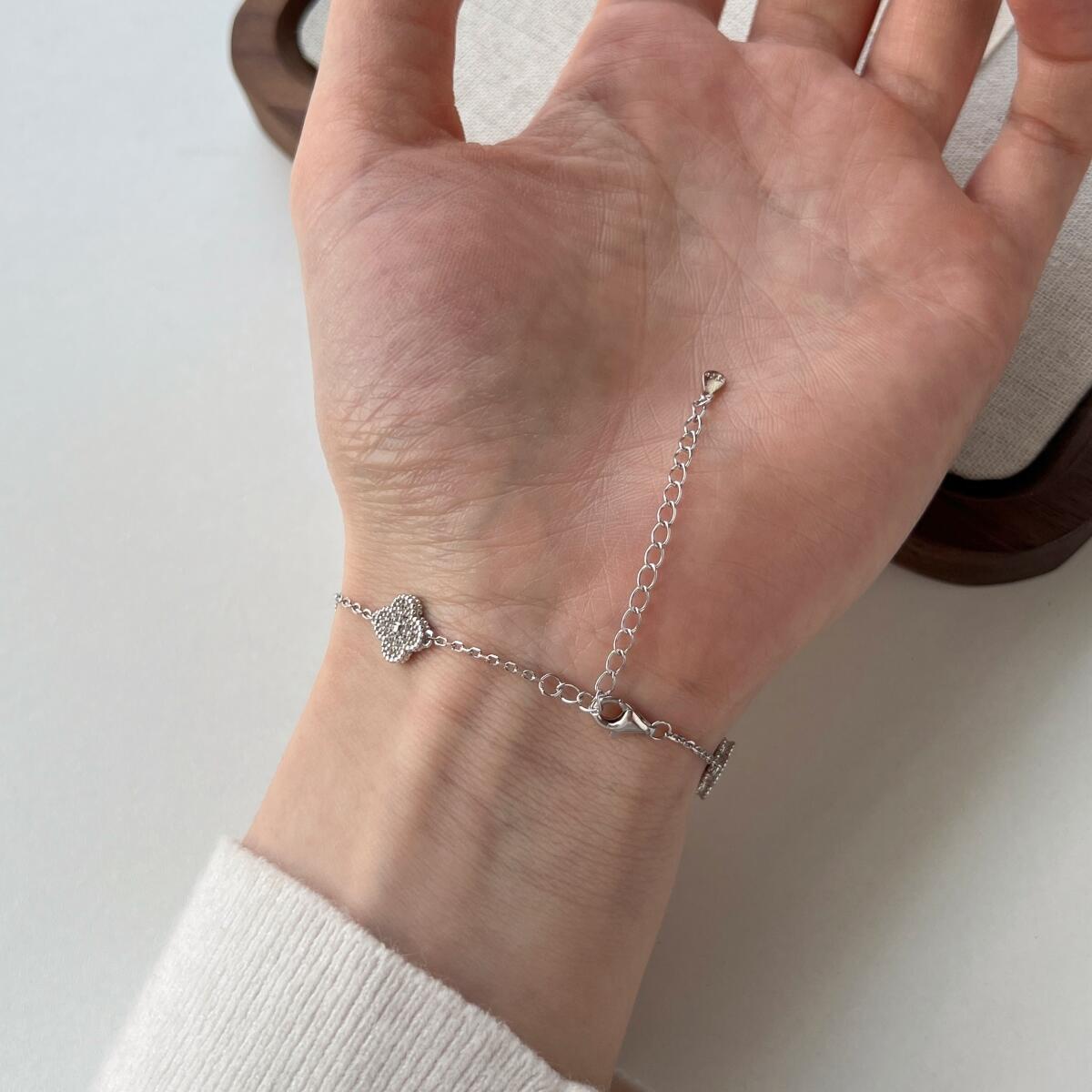 Pulseira Trevo Texturizado Cravejado