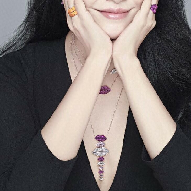 Colar Boca com Corações e Zircônias Rosas