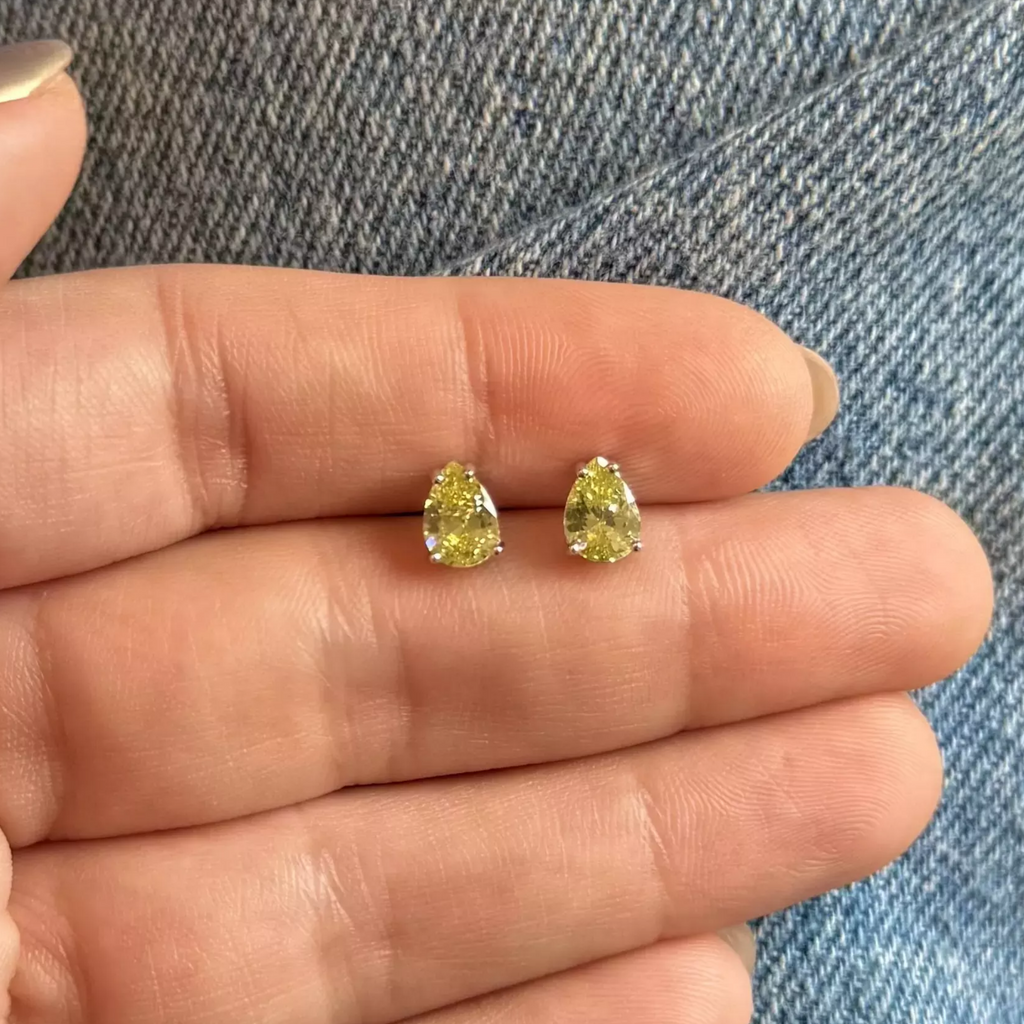 Brinco Gotinha Zircônia